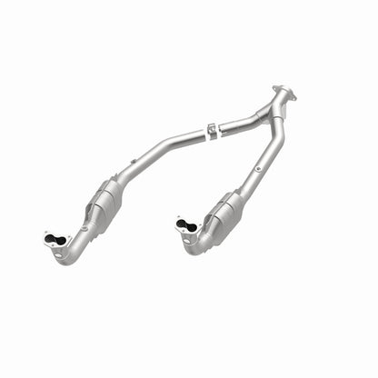 MagnaFlow Conv Direct Fit OEM 2003 Land Rover Discovery Underbody Magnaflow