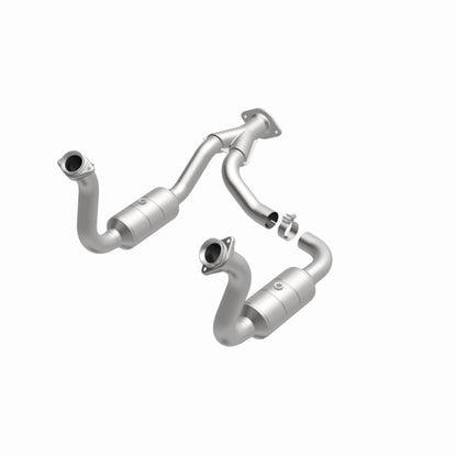 Magnaflow 08-10 Ford F-350 Super Duty 6.8L Direct Fit Converter Magnaflow