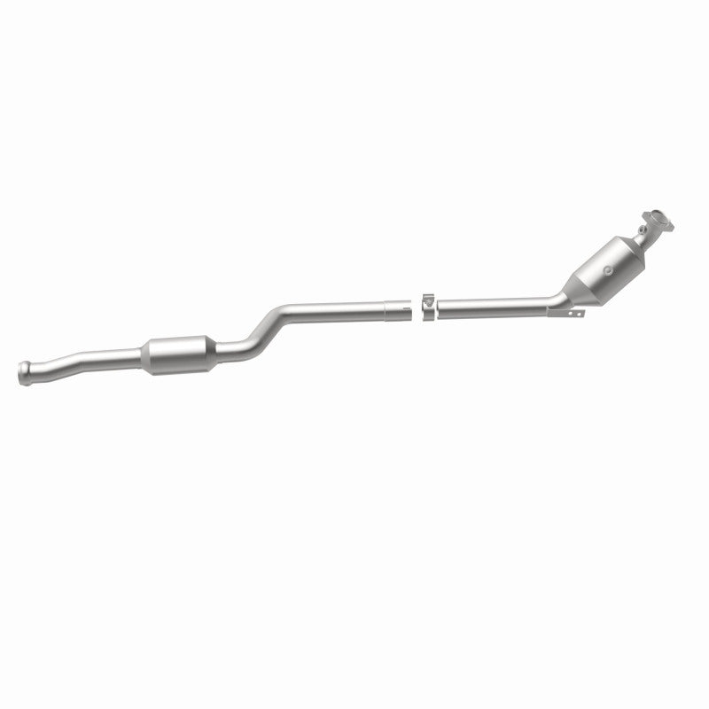 Magnaflow 2011 C300 V6 3 OEM Underbody Direct Fit Converter Magnaflow