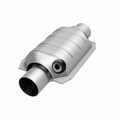 MagnaFlow Conv Univ 2.25 W/Dual O2 Boss Magnaflow