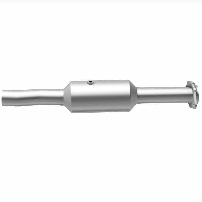MagnaFlow 09-10 Ford F-550 Super Duty V10 6.8L Rear Underbody Direct Fit Catalytic Converter Magnaflow