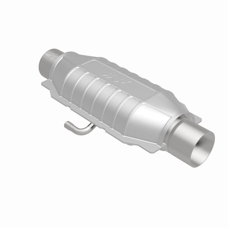 MagnaFlow Conv Universal 2.25in Inlet/Outlet Center/Center Oval Magnaflow