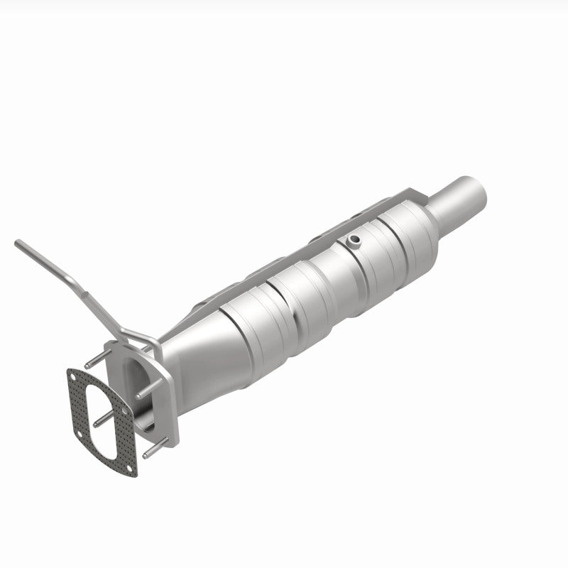 MagnaFlow 09-19 Ford F53 V10 6.8L Underbody 6.8L Direct Fit Catalytic Converter Magnaflow