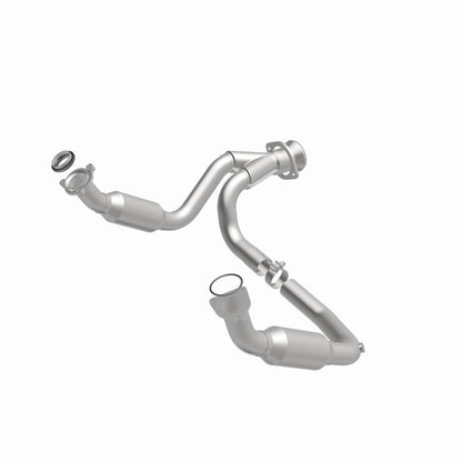MagnaFlow Conv DF 2007-2008 Cadillac Escalade 6.2L Magnaflow