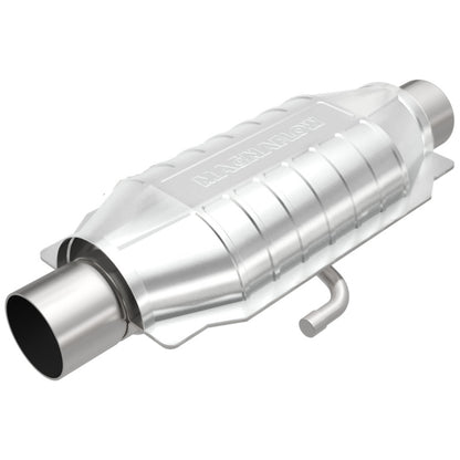 MagnaFlow Conv Universal 2.25in Inlet/Outlet Center/Center Oval Magnaflow