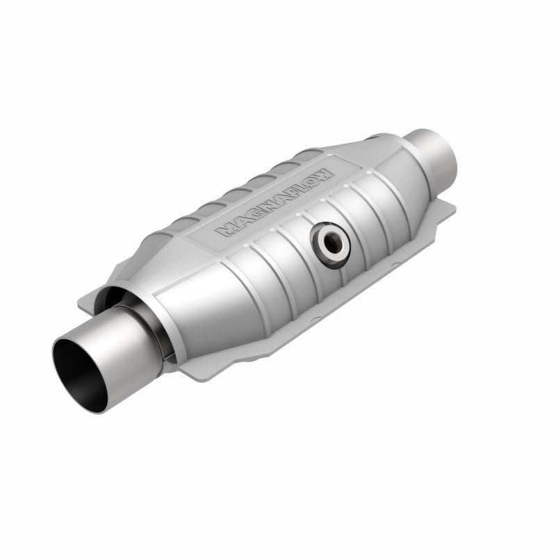 Magnaflow Conv Univ 2.50 Mid O2 Rear Magnaflow