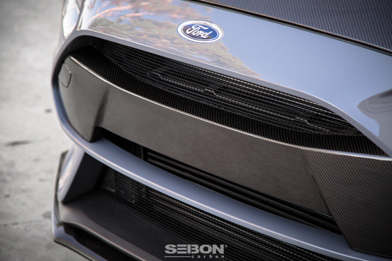 Seibon Carbon fiber front bumper garnish for 2016-2018 Ford Focus RS - FBG16FDFO