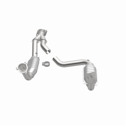 Magnaflow 2003 Chevrolet SSR 5.3L Direct Fit Converter Magnaflow