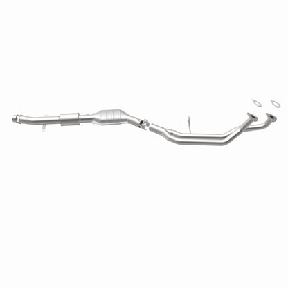 MagnaFlow Conv Direct Fit OEM 98-99 323i 2.5L Underbody Magnaflow