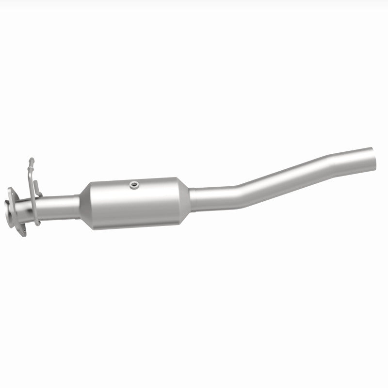 MagnaFlow 16-19 Ford F-53 V10 6.8L Underbody Direct-Fit Catalytic Converter Magnaflow