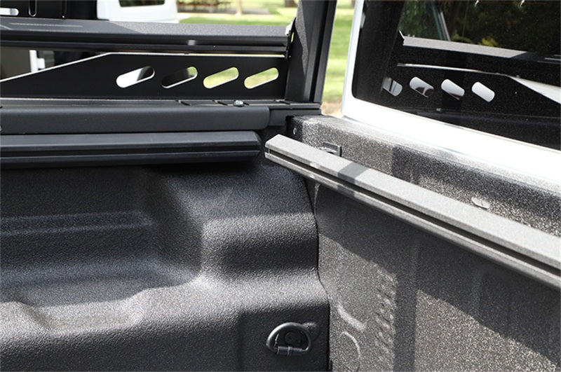 Deezee 20-23 Jeep Gladiator Cargo Management - Hex Bed Rails Txt Blk