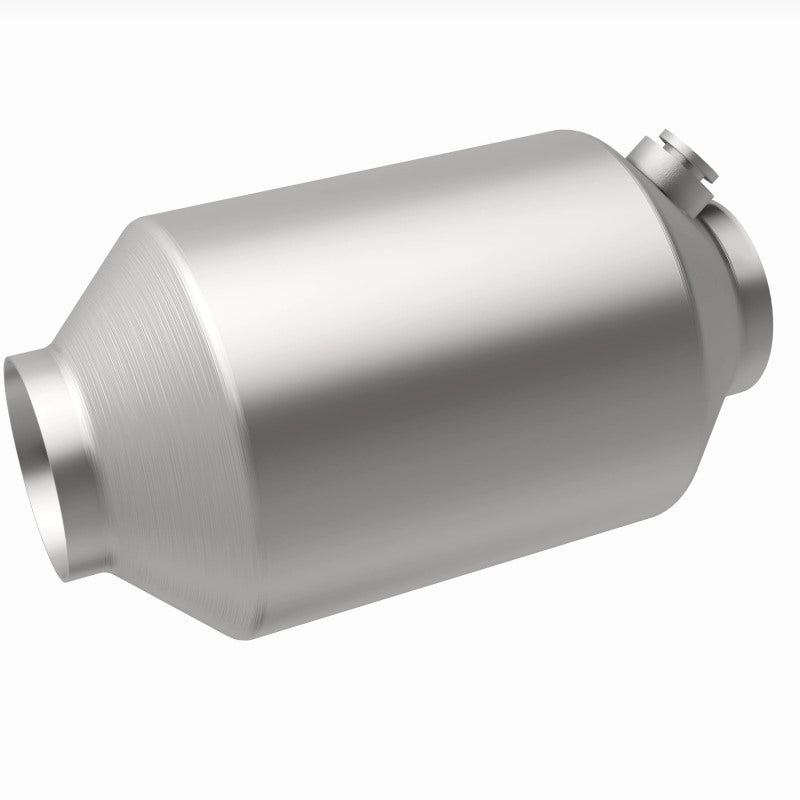 Magnaflow 2.25in. 1/O2 CC Spun OEM Universal Converter Magnaflow