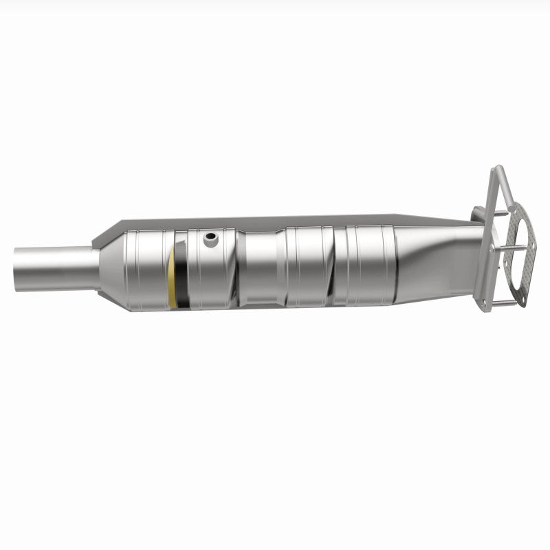 MagnaFlow 09-17 Ford F53 V10 6.8L Underbody Direct Fit Catalytic Converter Magnaflow