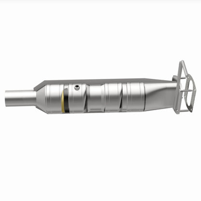 MagnaFlow 09-17 Ford F53 V10 6.8L Underbody Direct Fit Catalytic Converter Magnaflow