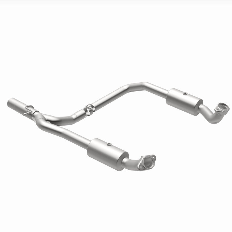 Magnaflow 09-13 Ford E-350 Super Duty V10 6.8 OEM Underbody Direct Fit Catalytic Converter Magnaflow