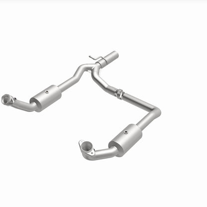 Magnaflow 09-13 Ford E-350 Super Duty V10 6.8 OEM Underbody Direct Fit Catalytic Converter Magnaflow
