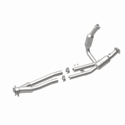 Magnaflow 15-17 Ford Transit-150 3.7L Direct Fit Converter Magnaflow