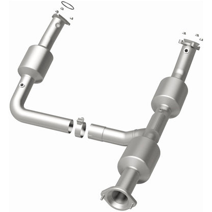 Magnaflow 18-20 Chevrolet Express 2500 Single Underbody 4.3L Direct Fit Catalytic Converter Magnaflow