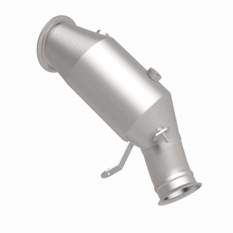 MagnaFlow 2014 BMW 335i GT xDrive 3.0L Underbody Direct Fit EPA Compliant Catalytic Converter Magnaflow