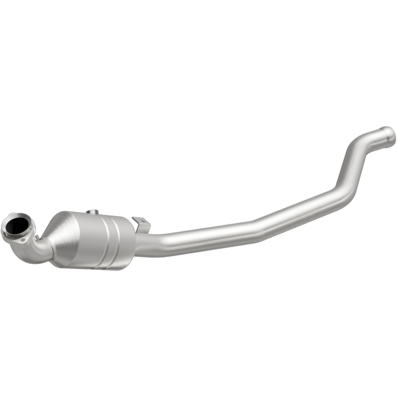 Magnaflow Conv DF 2006-2011 R350 3.5 L Underbody Magnaflow