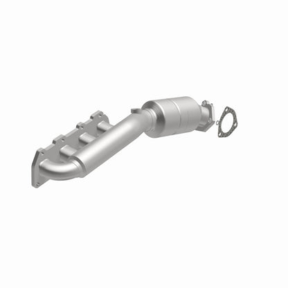 MagnaFlow Conv DF 02-04 VW Passat 4.0L Magnaflow