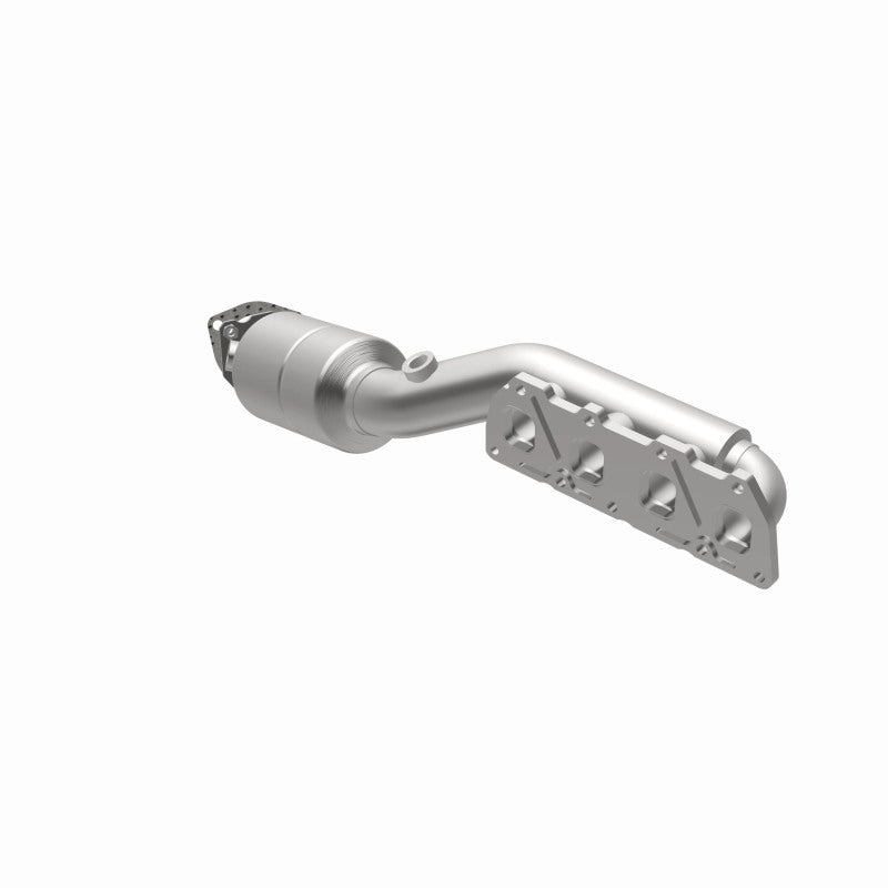 MagnaFlow Conv DF 02-04 VW Passat 4.0L Magnaflow