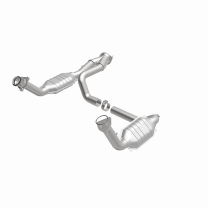 MagnaFlow Conv DF 02-06 Cadillac Truck. 8 5.3L Dual Conv. Y-Pipe Assy 2wd/Chevy Truck 99-07 Magnaflow