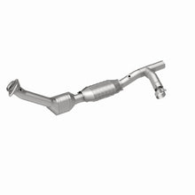 Load image into Gallery viewer, MagnaFlow Conv DF 99-00 Ford Trucks 5.4L