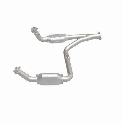 MagnaFlow Conv DF 00-01Tahoe/Yukon V8 5.7L Magnaflow