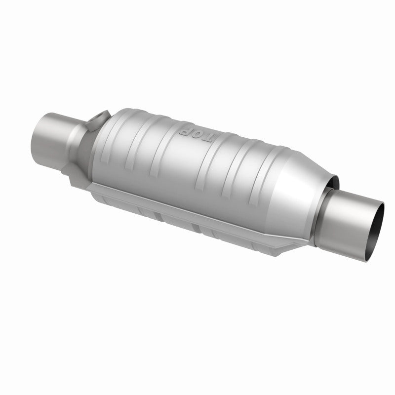 Magnaflow Conv Univ 2.25 1/O2 CA Magnaflow