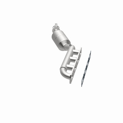 MagnaFlow Direct-Fit SS Catalytic Converter 04-06 Nissan Titan 5.6L V8 (California) Magnaflow