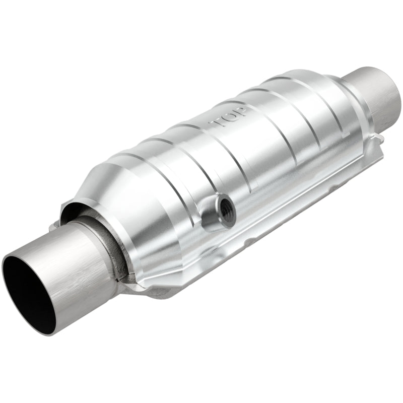 Magnaflow Conv Univ 2.50 OEM Angled O2 Magnaflow