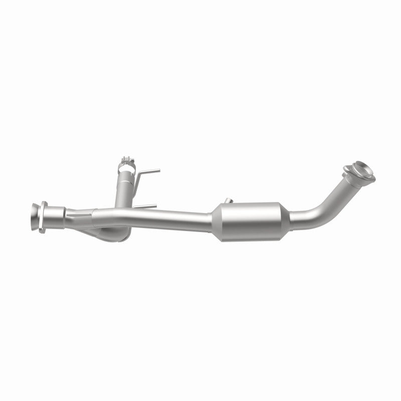 MagnaFlow Conv Direct Fit 05-06 Lincoln Navigator 5.4L w/ 3in Main Piping Magnaflow