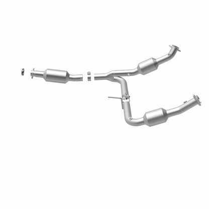 Magnaflow 04-05 Ford Explorer 4.6L Direct Fit Converter Magnaflow