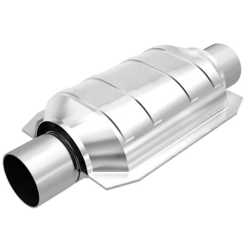 MagnaFlow Conv Univ 2.25 inch Inlet/Outlet Center/Center Oval (CA OBDII) Magnaflow