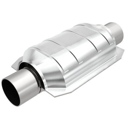MagnaFlow Conv Univ 2.25 inch Inlet/Outlet Center/Center Oval (CA OBDII) Magnaflow