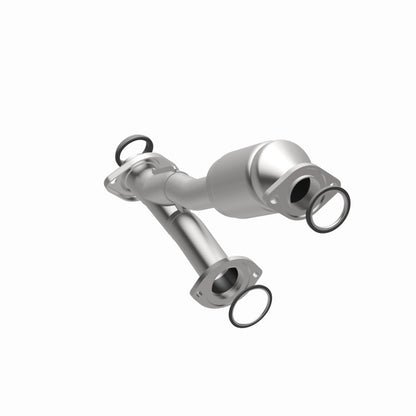 MagnaFlow Conv DF 01-03 Highlander 3L rr OEM Magnaflow