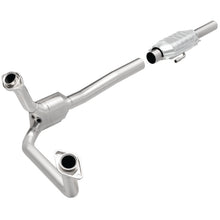 Load image into Gallery viewer, MagnaFlow Conv DF 84-95 Ford Truck 5.0L CA