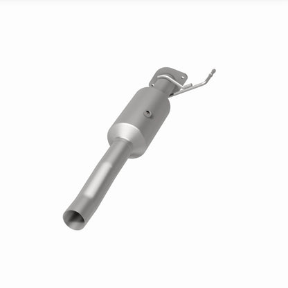 MagnaFlow 18-19 Ford F-450 Super Duty V10 6.8L Underbody Direct Fit Catalytic Converter Magnaflow