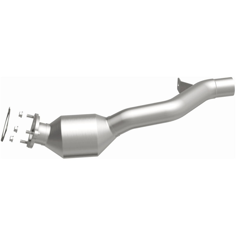 Magnaflow 10-11 Cayenne V8 4.8 OEM Underbody Direct Fit Converter Magnaflow