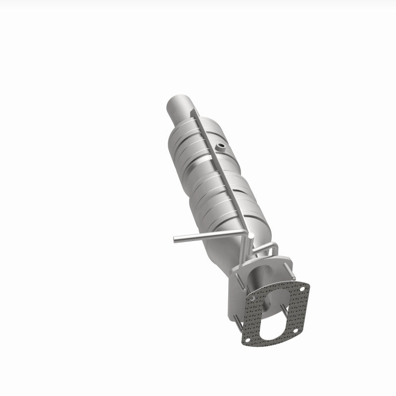 MagnaFlow 09-19 Ford F53 V10 6.8L Underbody 6.8L Direct Fit Catalytic Converter Magnaflow