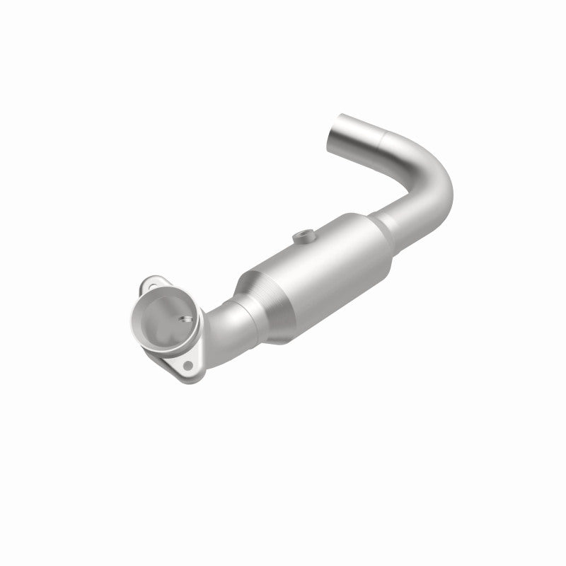 Magnaflow 07-08 Ford Expedition 5.4L Direct Fit Converter Magnaflow