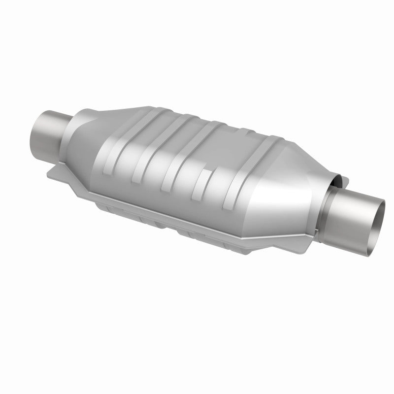 MagnaFlow Conv Univ 2.5in Inlet/Outlet Center/Center Oval 12in Body L x 7in W x 16in Overall L Magnaflow