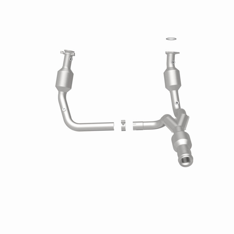 MagnaFlow Converter Direct Fit 2015 GMC Yukon XL V8 6.2L Magnaflow