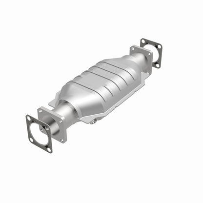 MagnaFlow California Converter Direct Fit 75-82 Chevrolet LUV 1.8L / 86-91 Isuzu Trooper 2.3L Magnaflow
