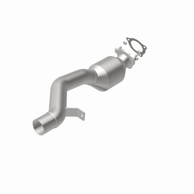 Magnaflow 10-11 Cayenne V8 4.8 OEM Underbody Direct Fit Converter Magnaflow