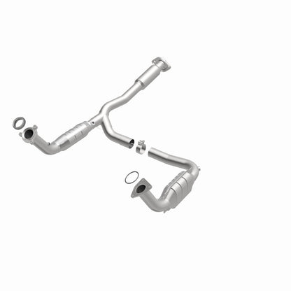 MagnaFlow Conv DF 05-06 GMC Envoy XL Denali Magnaflow