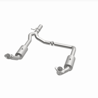 Magnaflow 09-13 Ford E-350 Super Duty V10 6.8 OEM Underbody Direct Fit Catalytic Converter Magnaflow