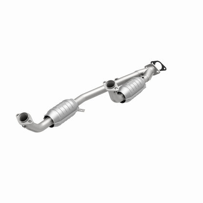 Magnaflow 95-97 Ford Windstar 3.8L Direct Fit Converter Magnaflow