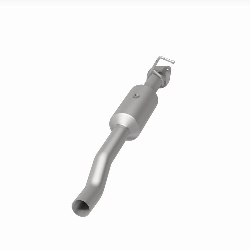 MagnaFlow 16-19 Ford F-650 V10 6.8L Underbody Direct Fit Catalytic Converter Magnaflow